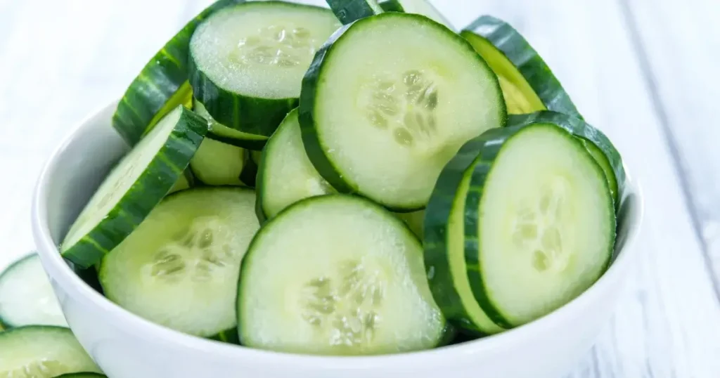 din tai fung cucumber recipe - cucumber slices