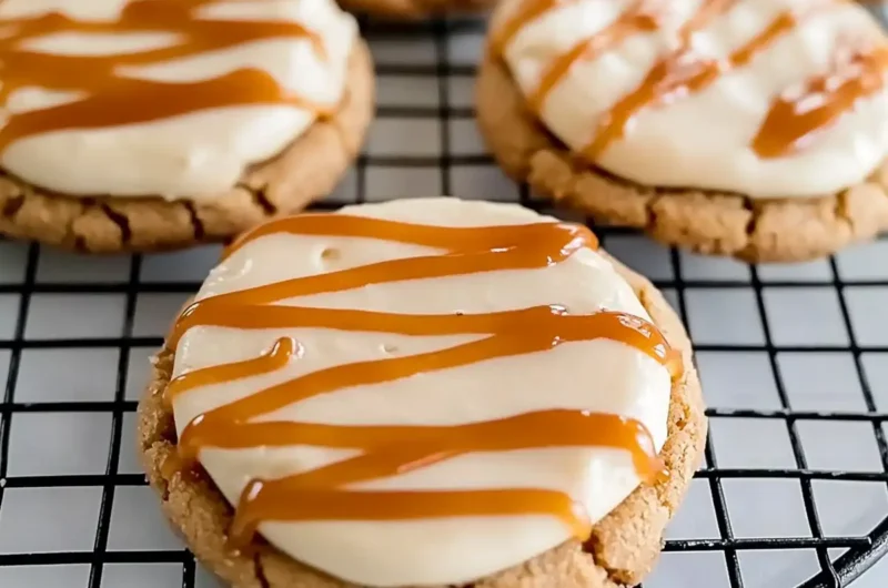 Caramel Cheesecake Cookies