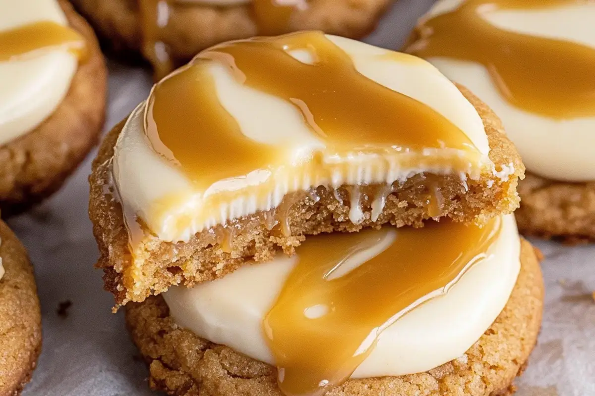 Caramel Cheesecake Cookies