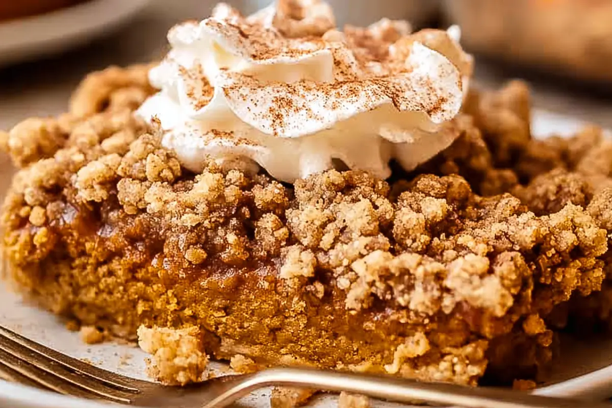 Thanksgiving Pumpkin Crumb Pie