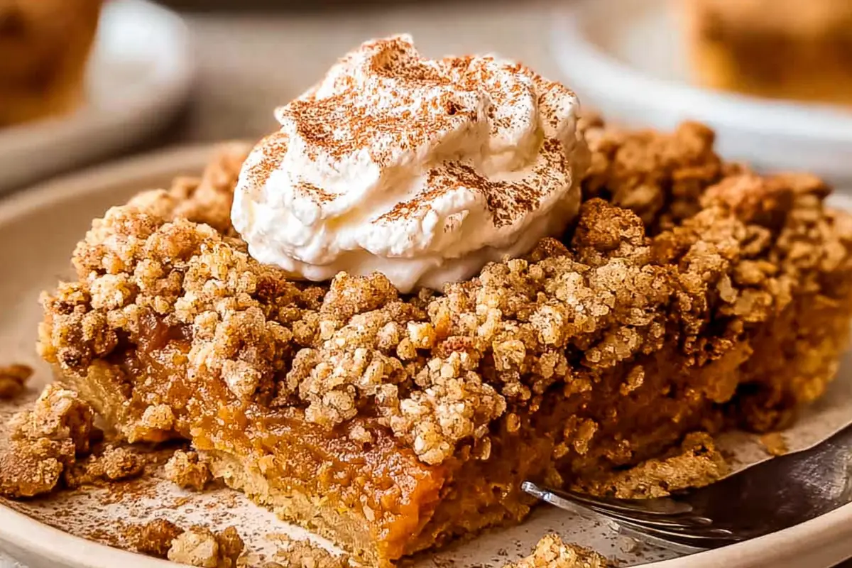 Thanksgiving Pumpkin Crumb Pie